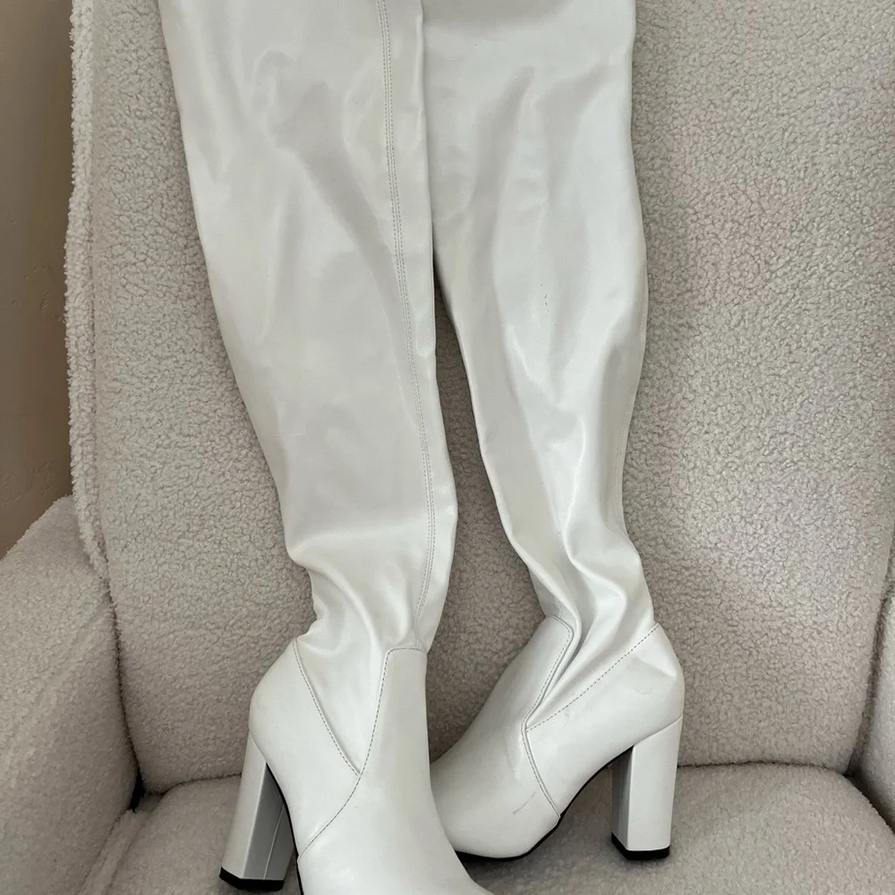 Women's Knee-High Boots